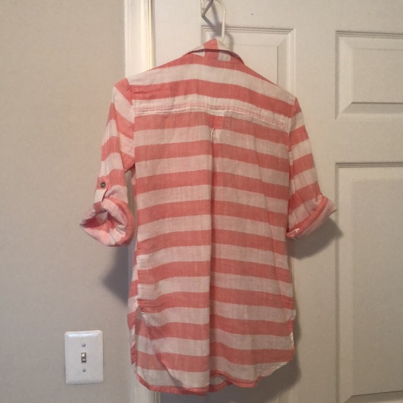 Striped v-neck button down shirt - Picture 3 of 4